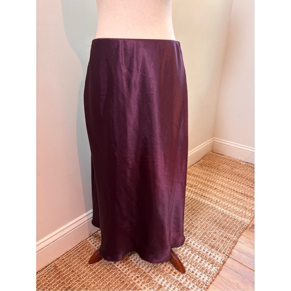 Nicole Miller size M Plum Satin Midi Skirt Polyester